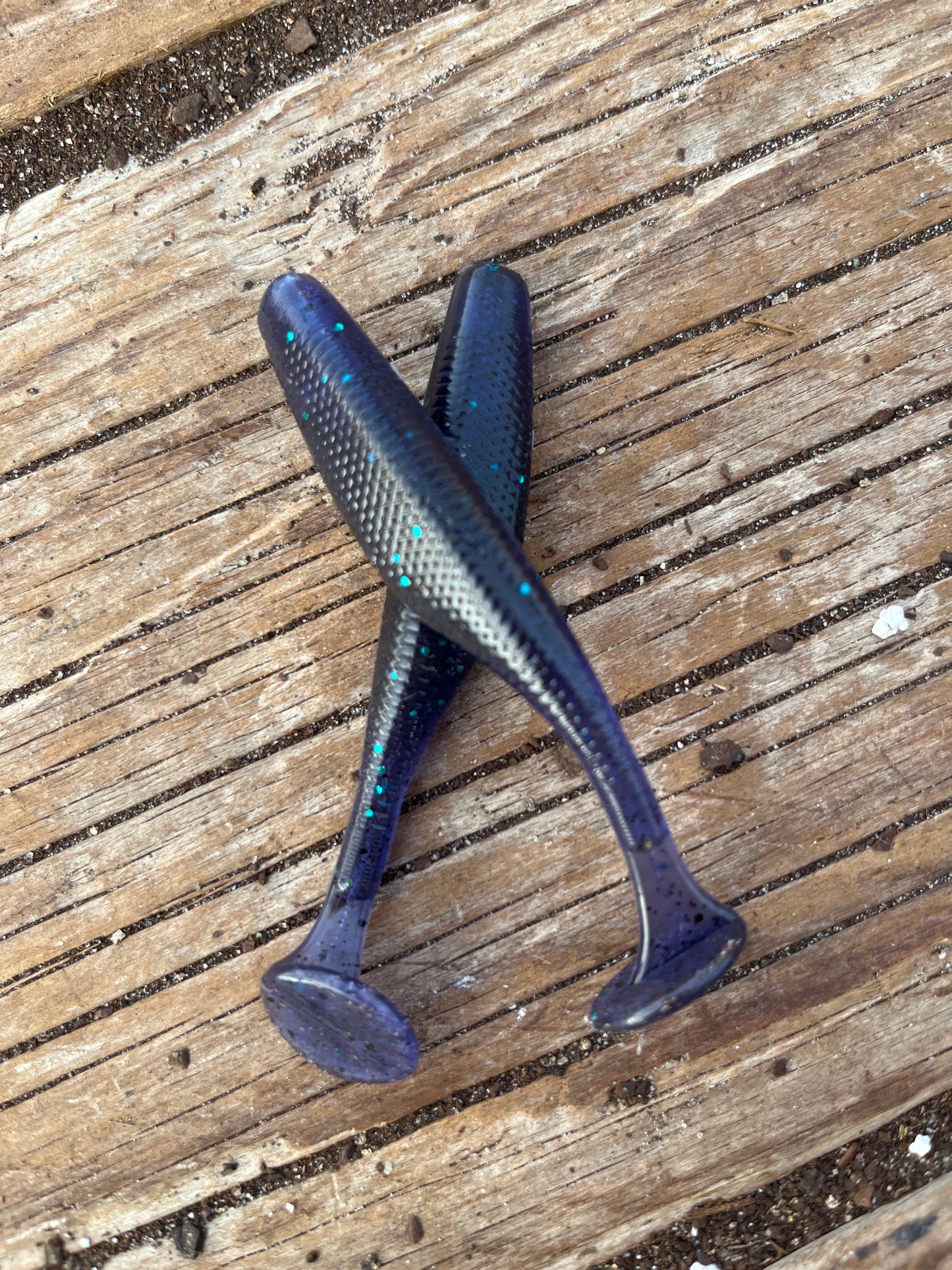 June Bug 3.75 Inch Paddle Tail ( Pack of 8 )